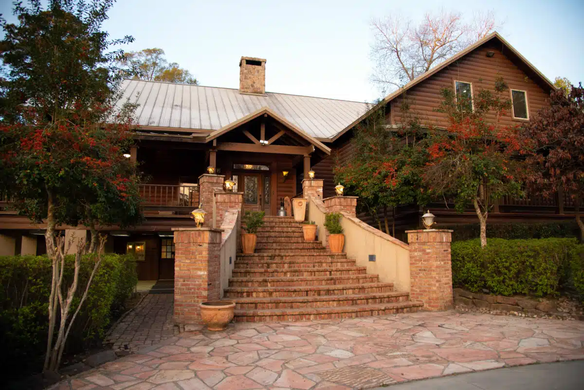 Cypress Lakes Lodge